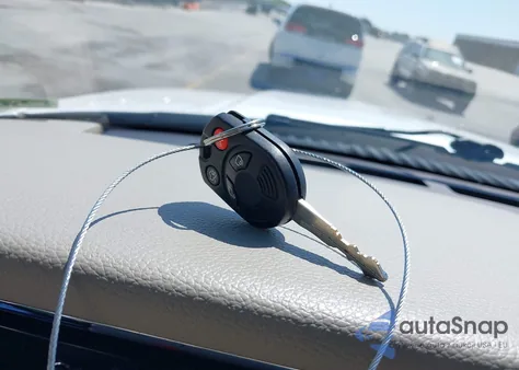 2009 Lincoln Navigator z USA, uszkodzony, nr VIN 5LMFU285X9LJ01805